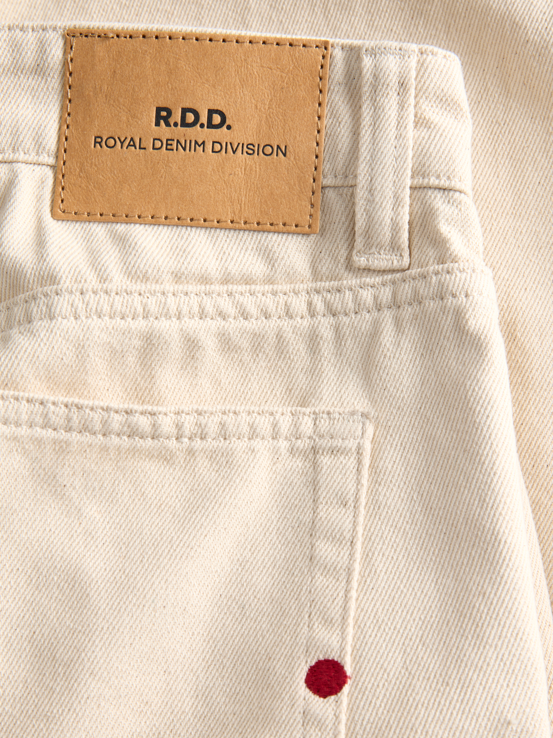 model_shot-detail