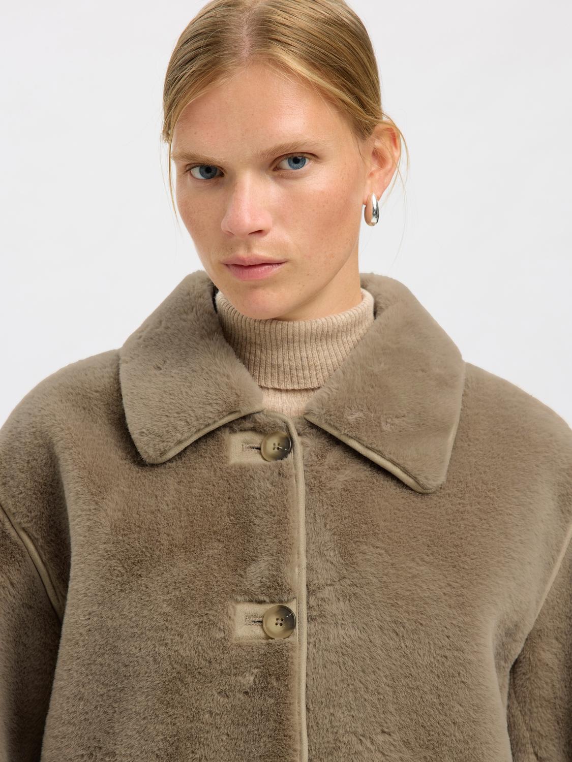 model_shot-detail