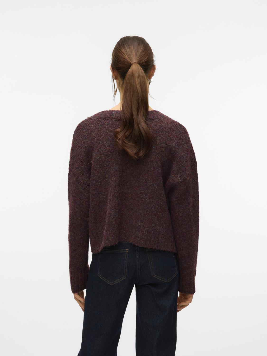 model_shot-back