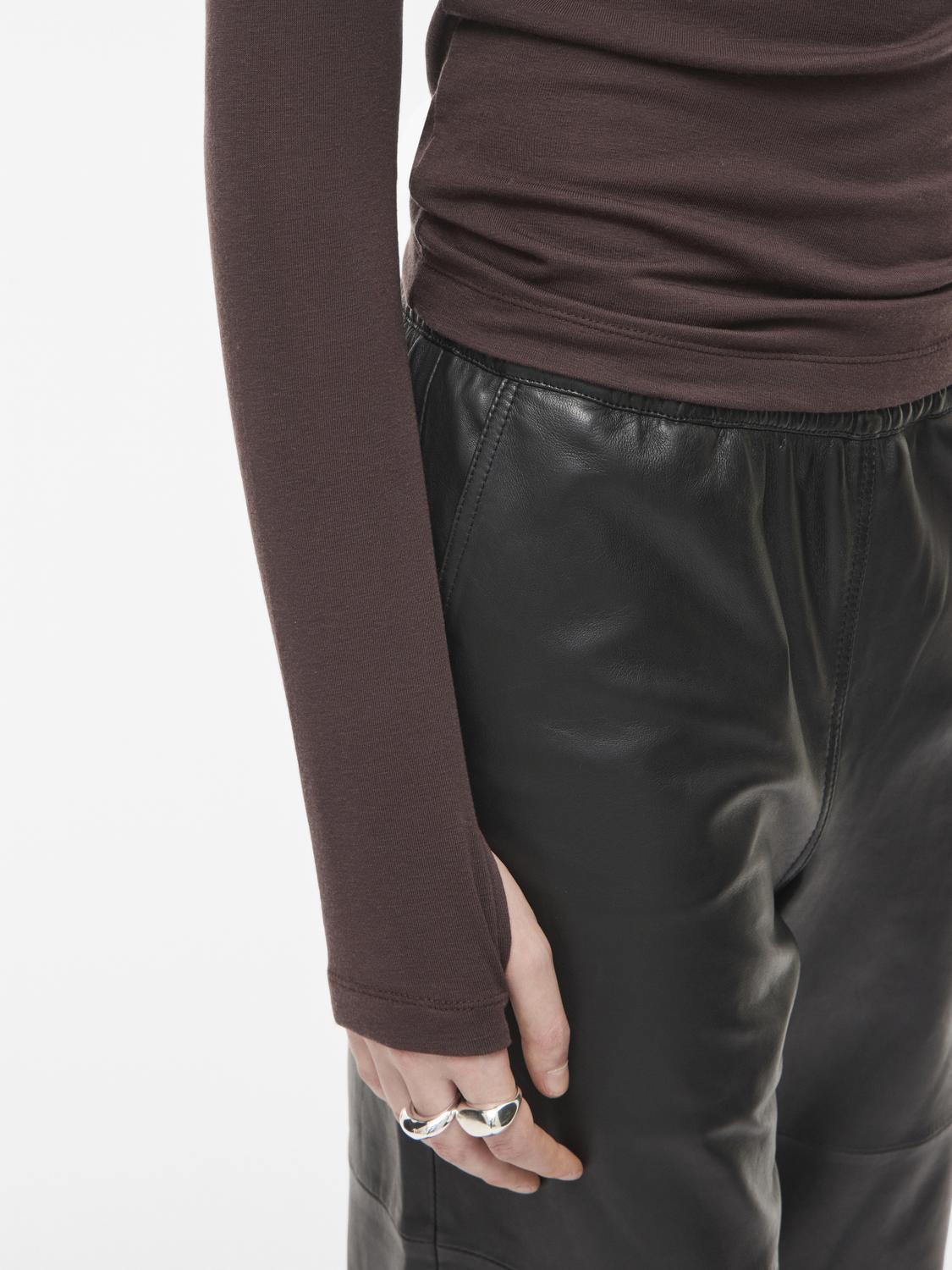 model_shot-detail