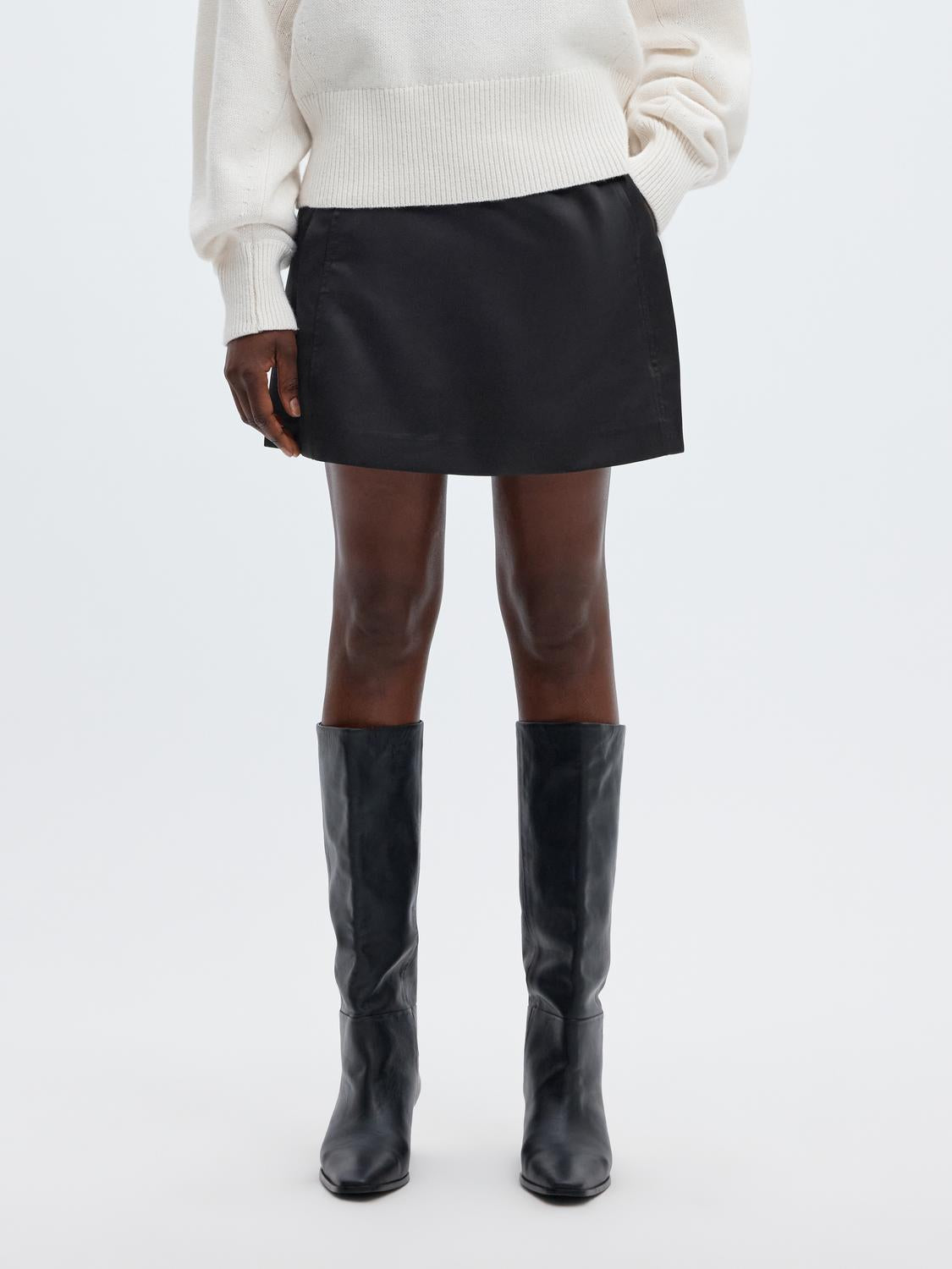 model_shot-front