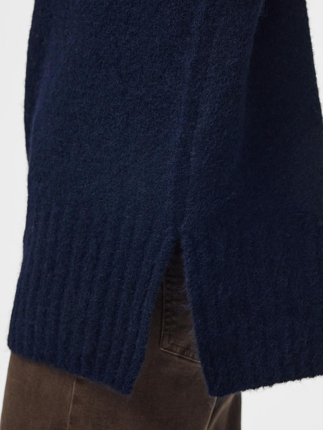 model_shot-detail