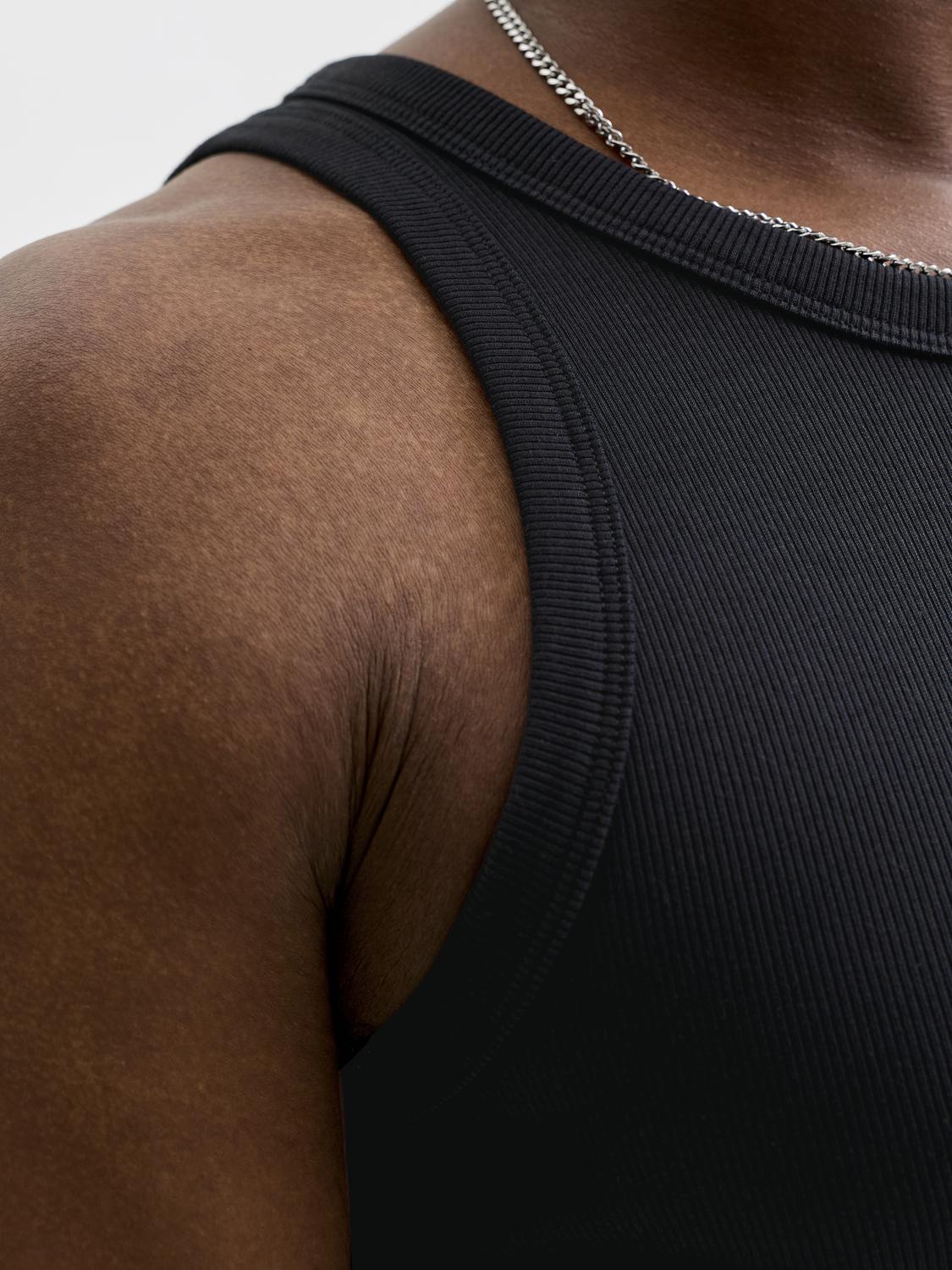 model_shot-detail