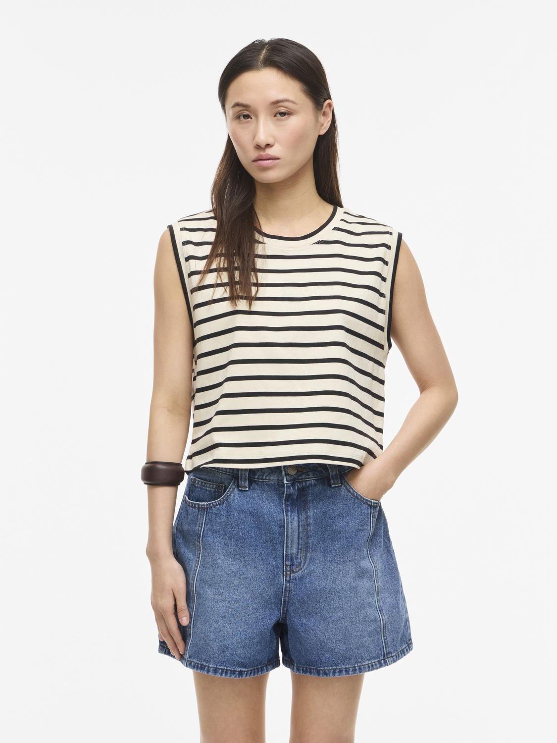 model_shot-front