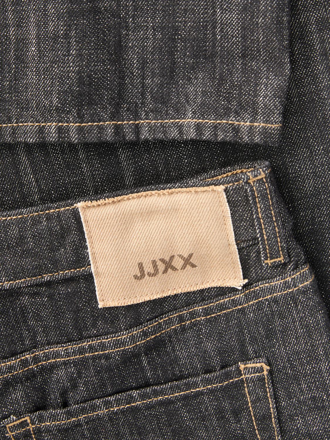 model_shot-detail