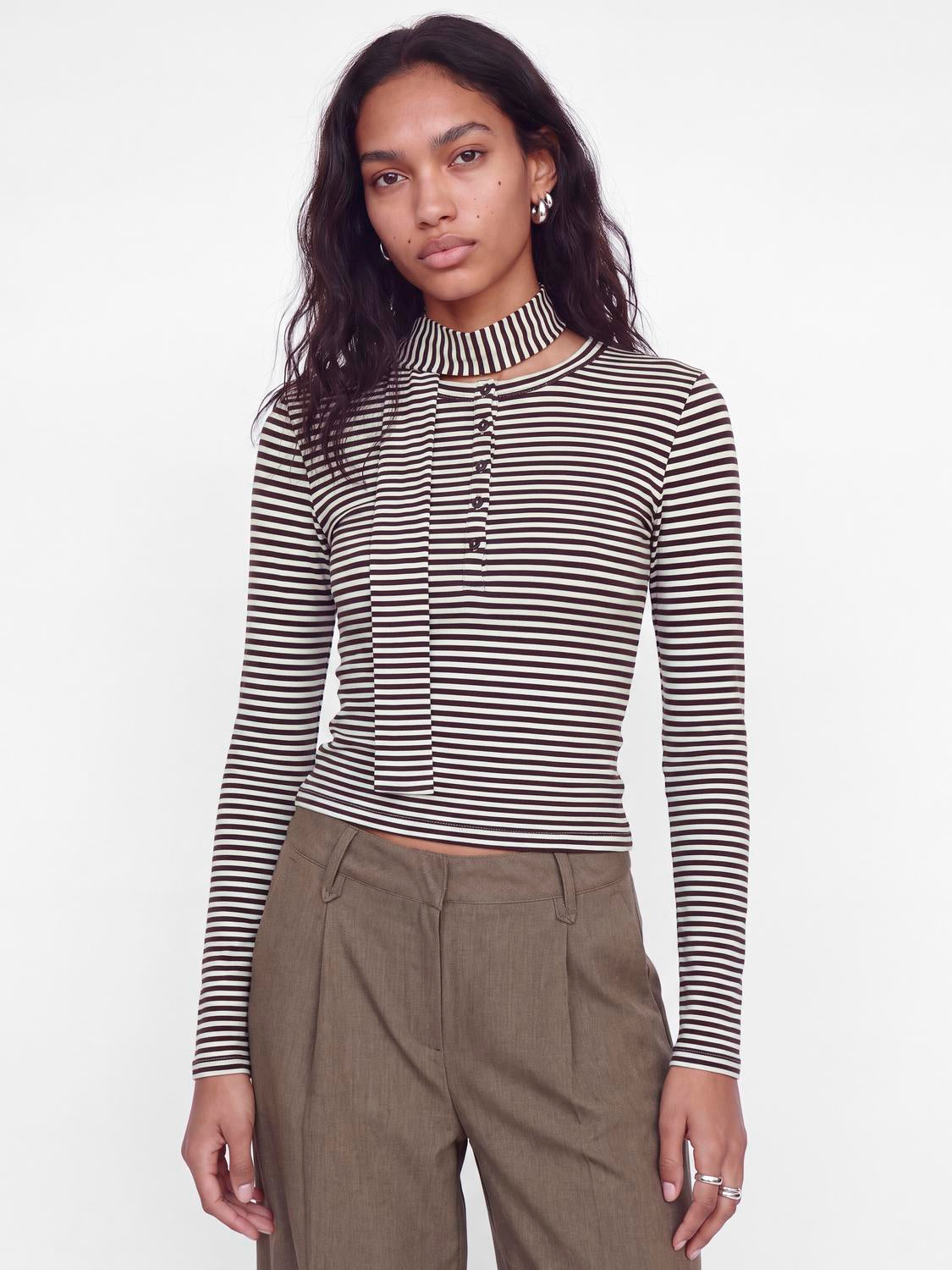 model_shot-front