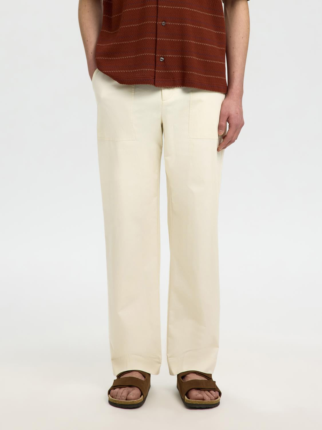 model_shot-front