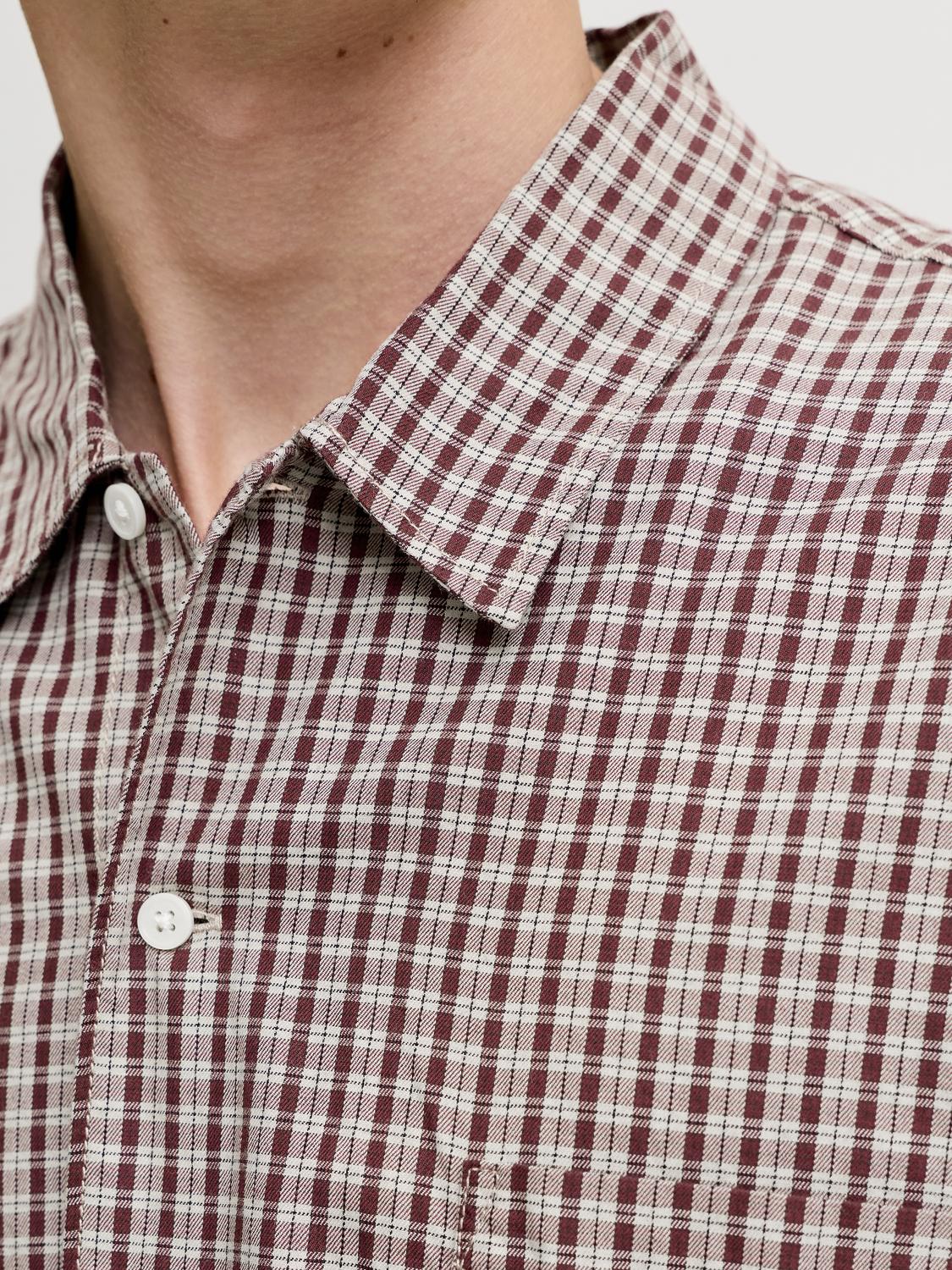 model_shot-detail