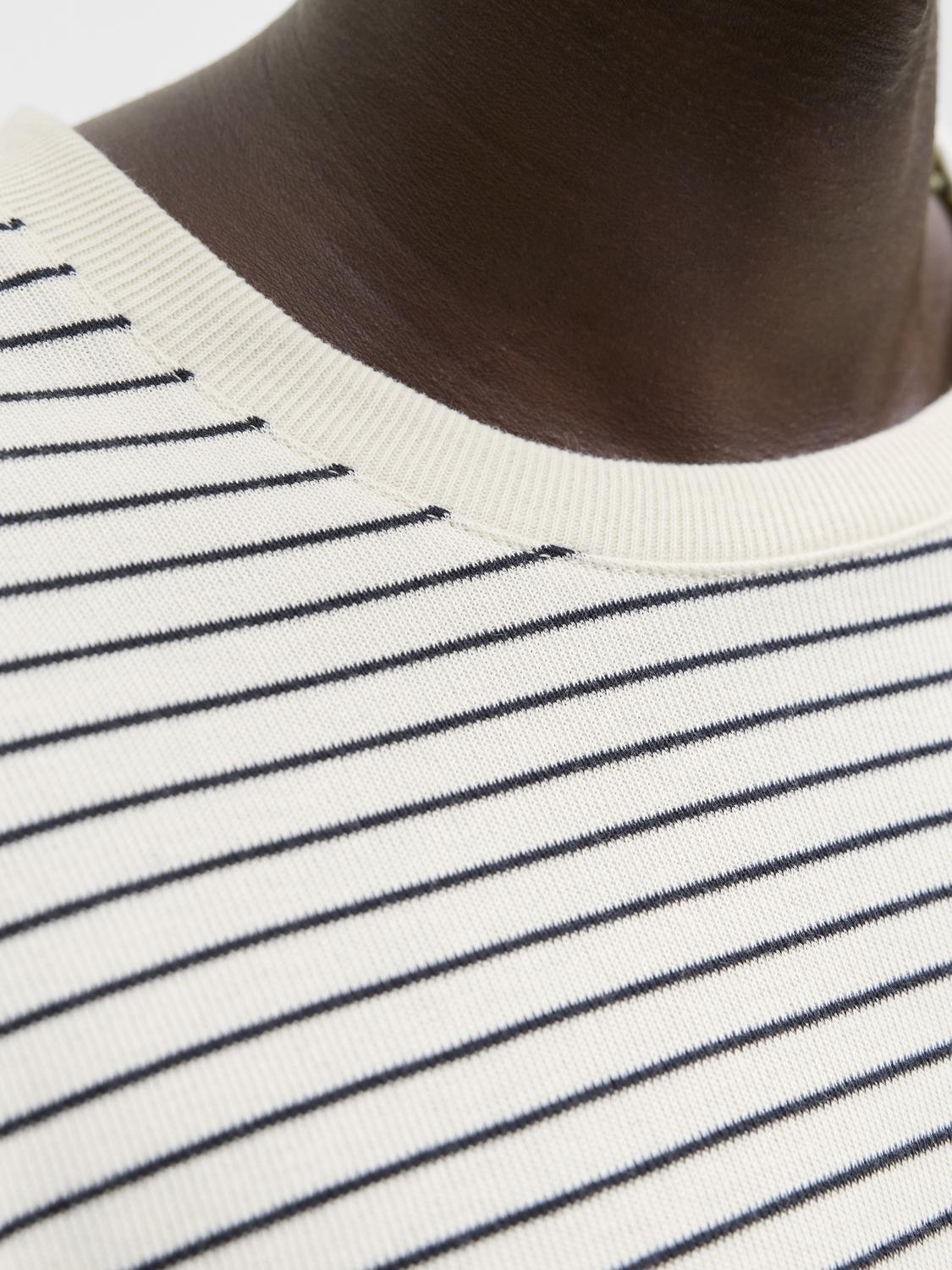 model_shot-detail