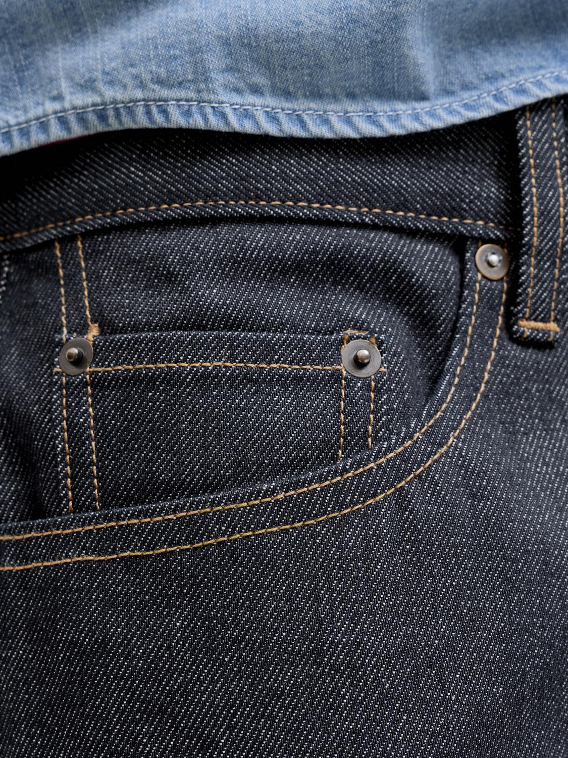 model_shot-detail