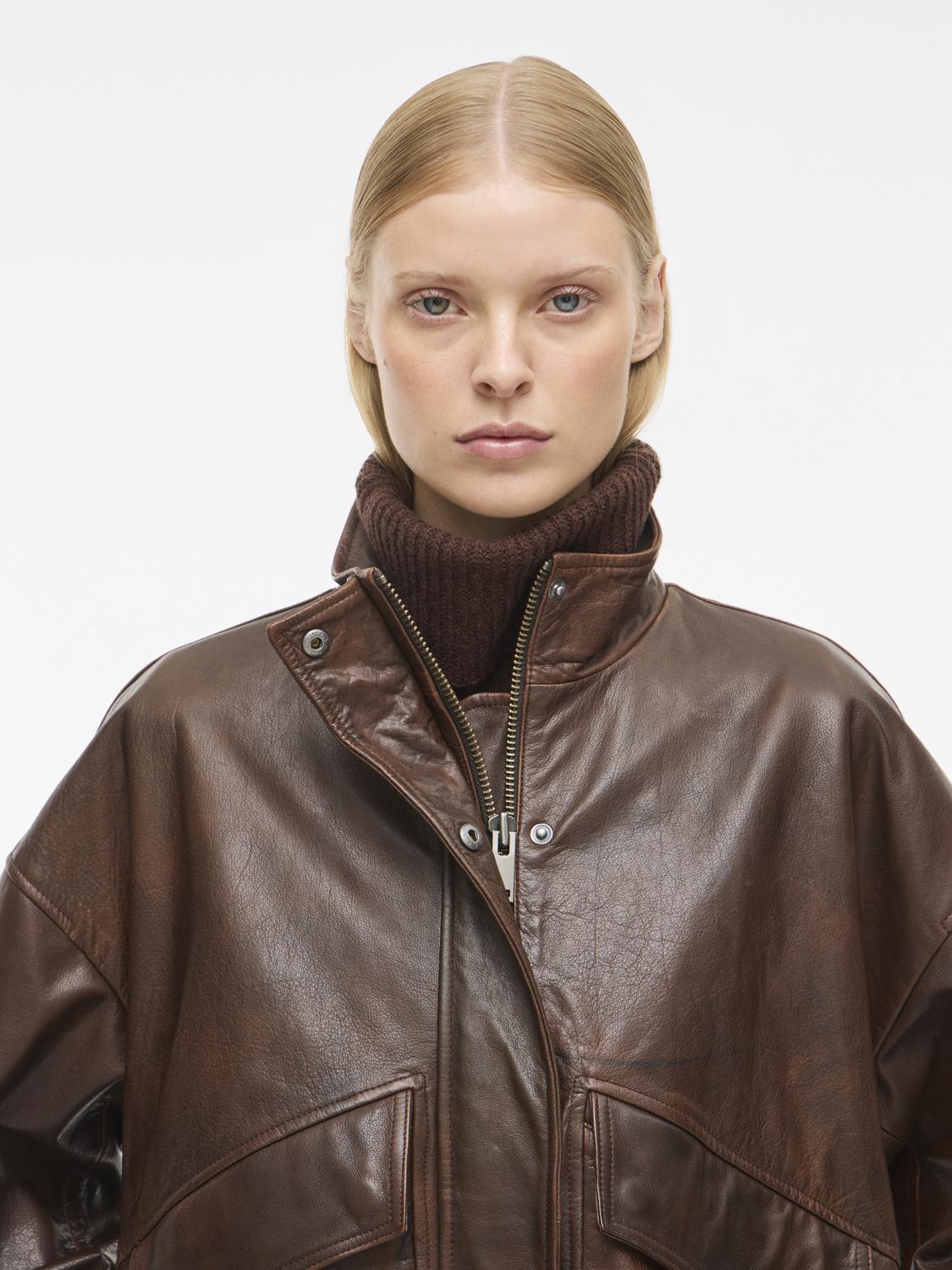 model_shot-detail