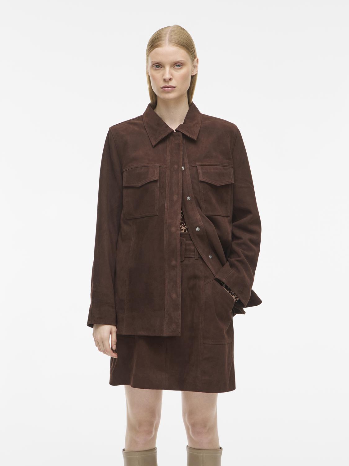model_shot-front
