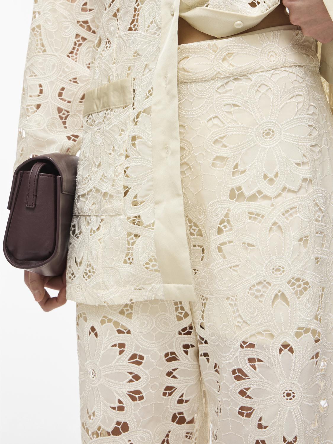 model_shot-detail