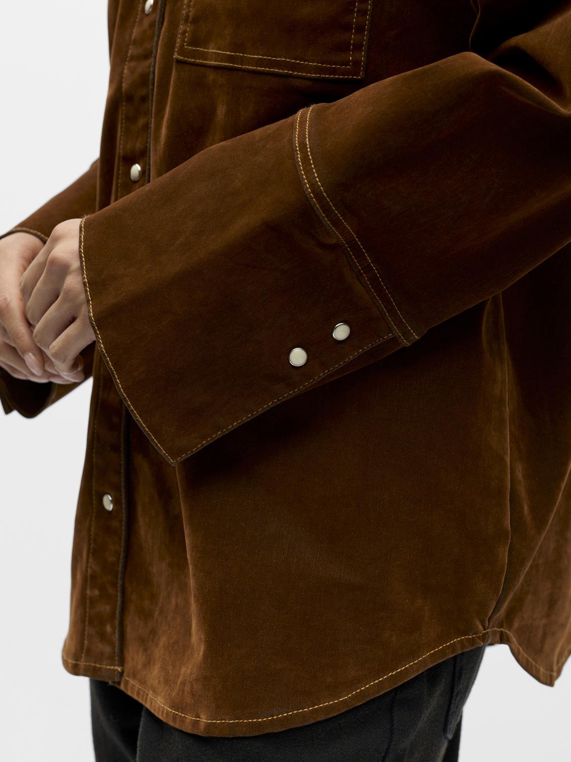 model_shot-detail