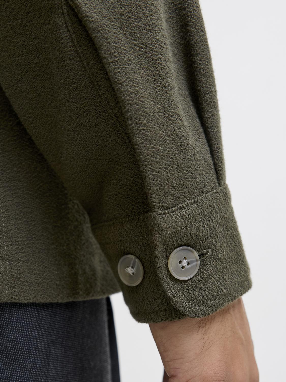model_shot-detail