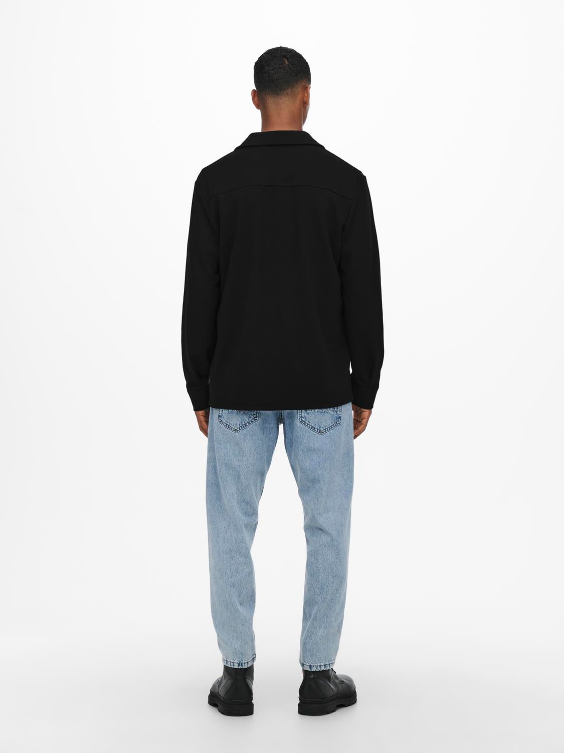 model_shot-back