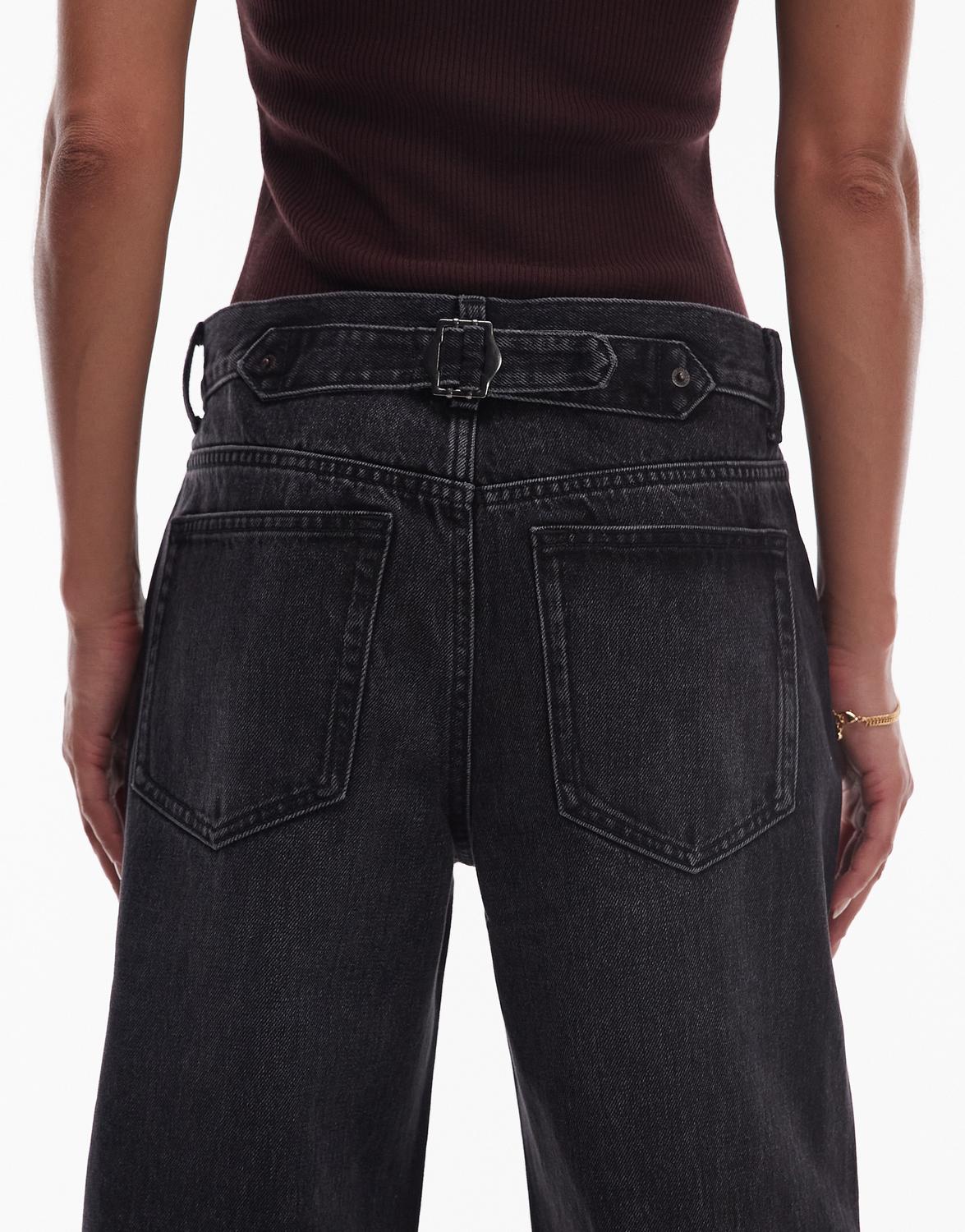 model_shot-front_full