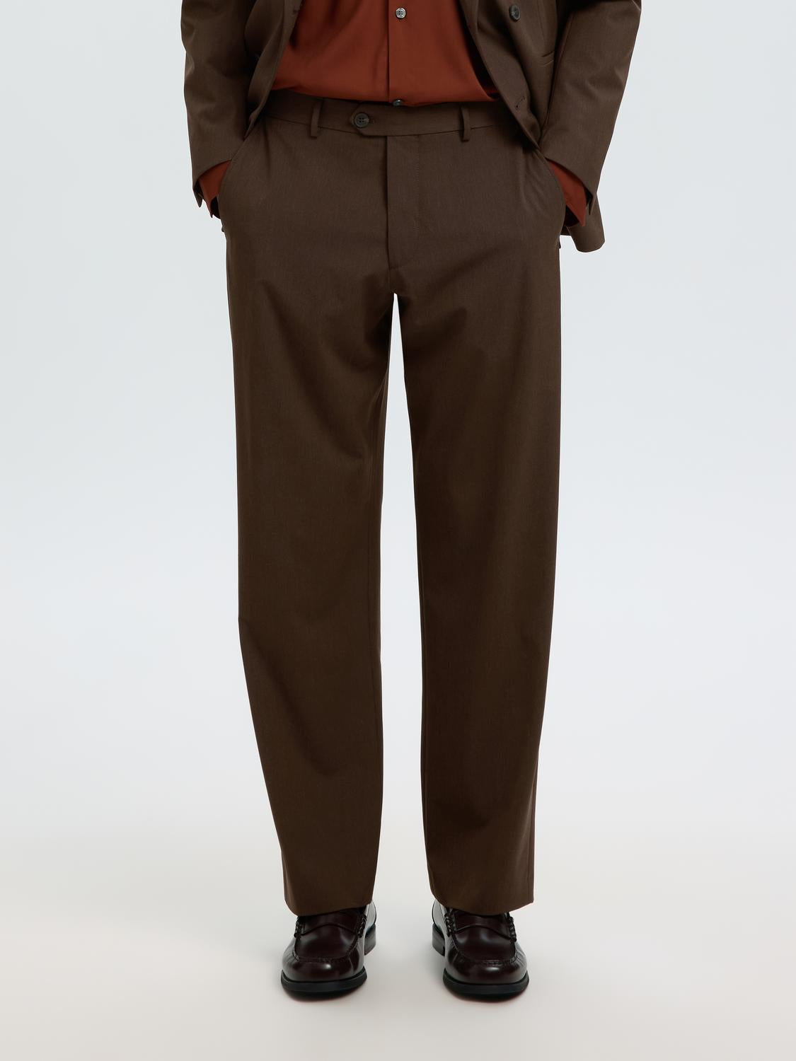 model_shot-front