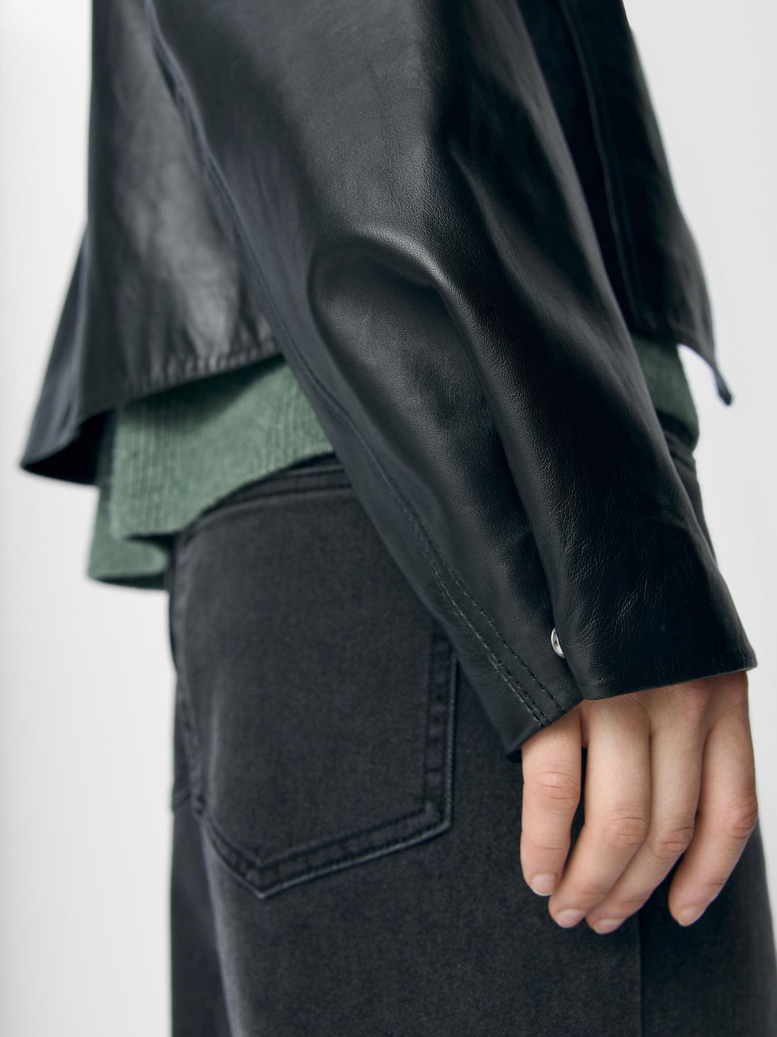 model_shot-detail