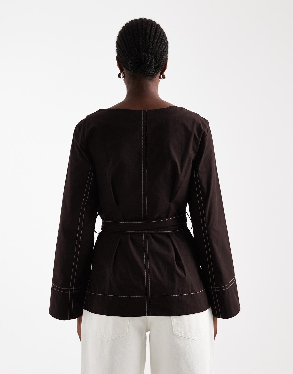 model_shot-back