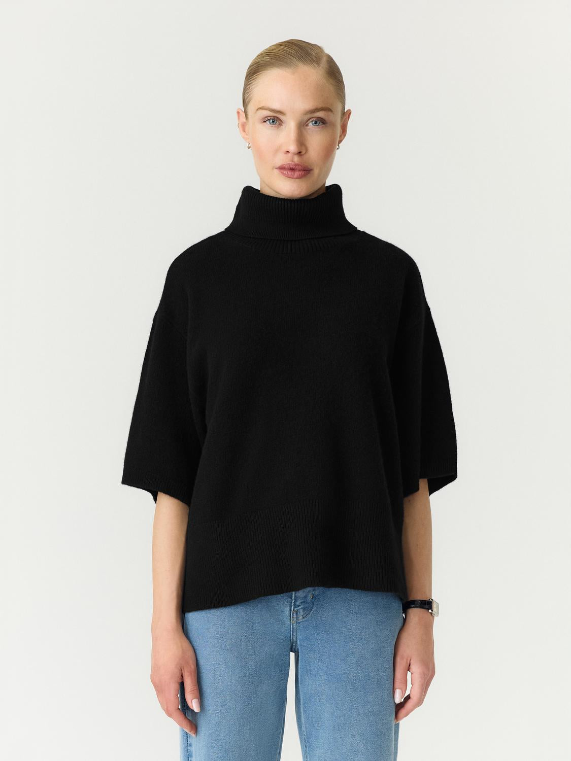 model_shot-front