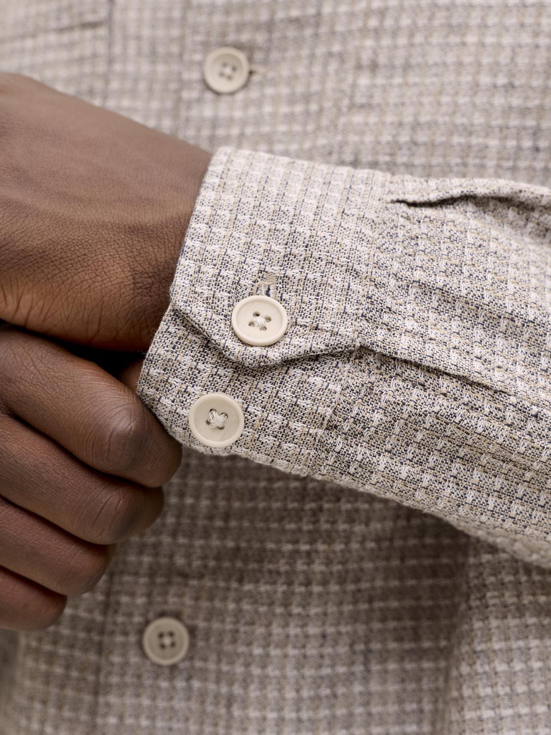 model_shot-detail