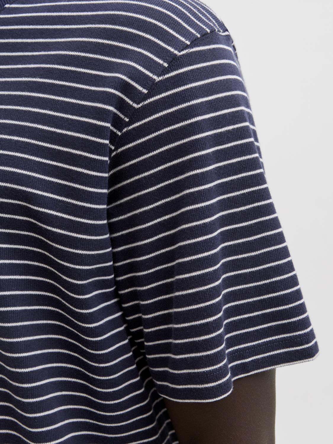 model_shot-detail