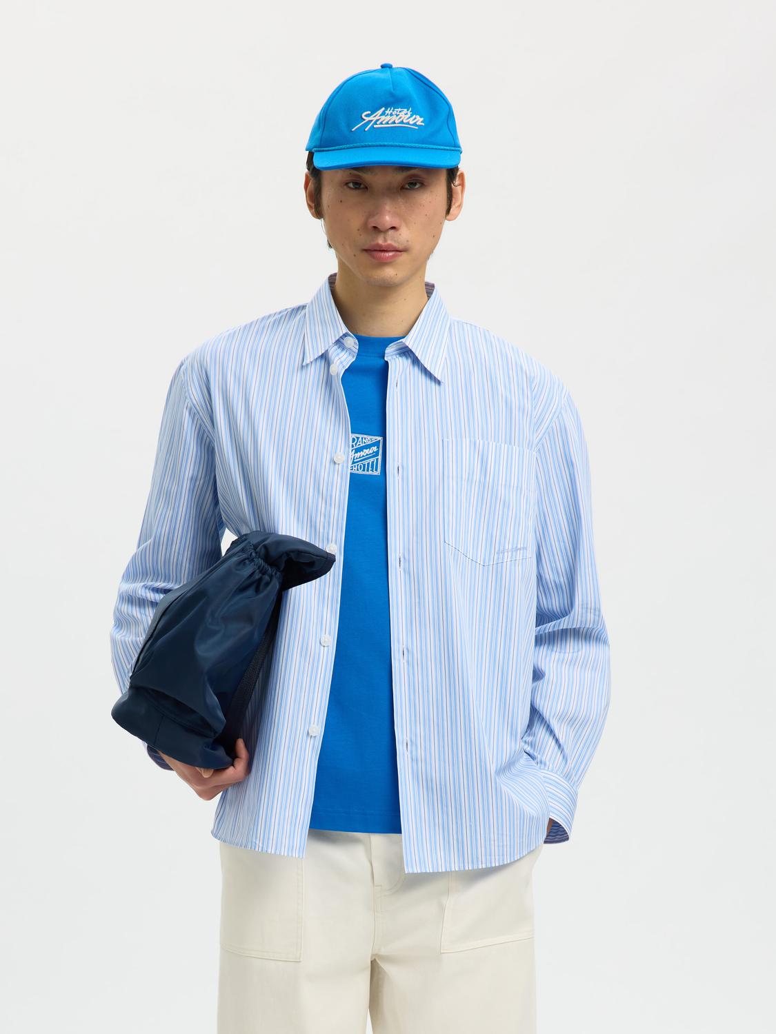 model_shot-front