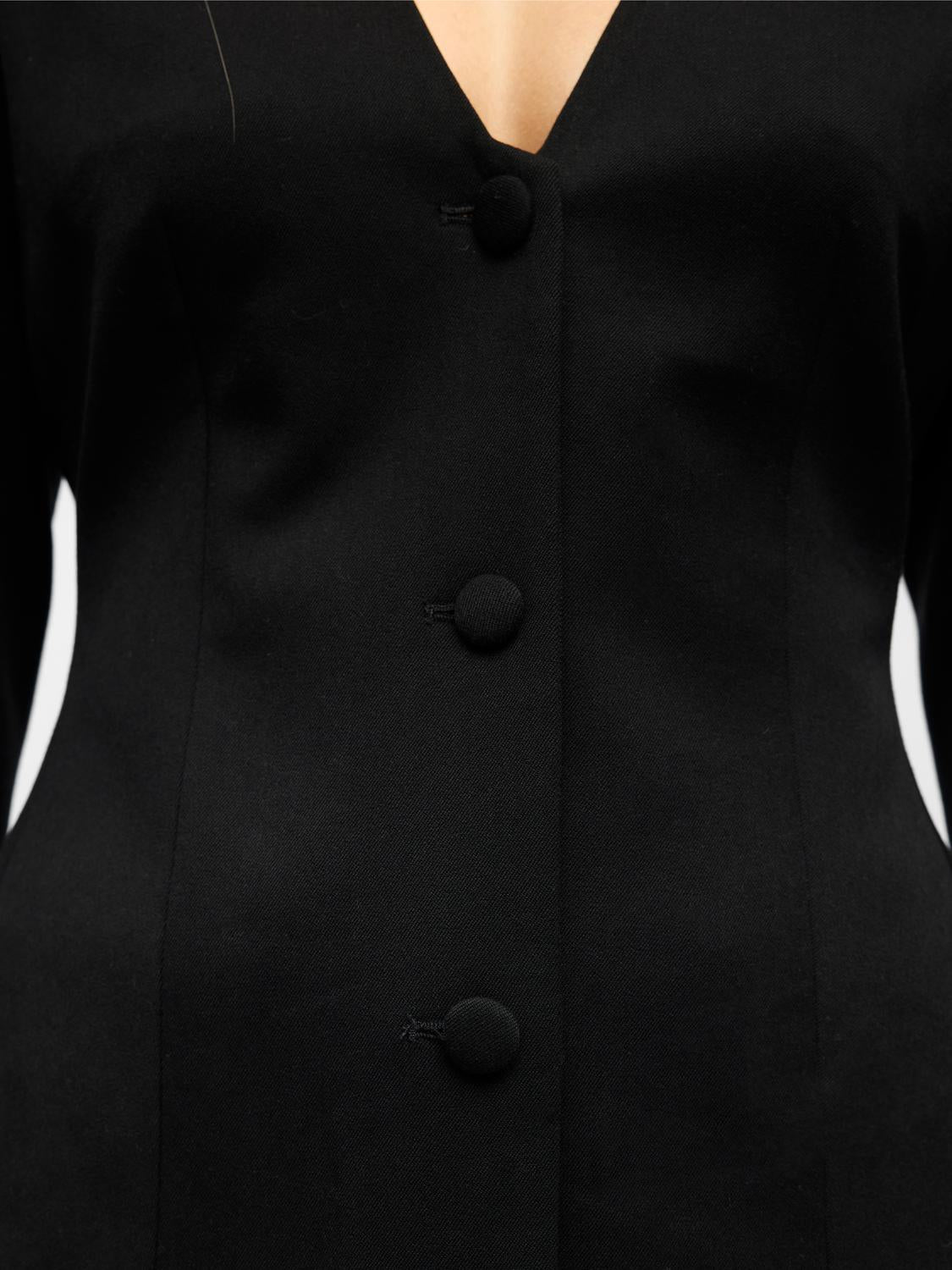 model_shot-detail