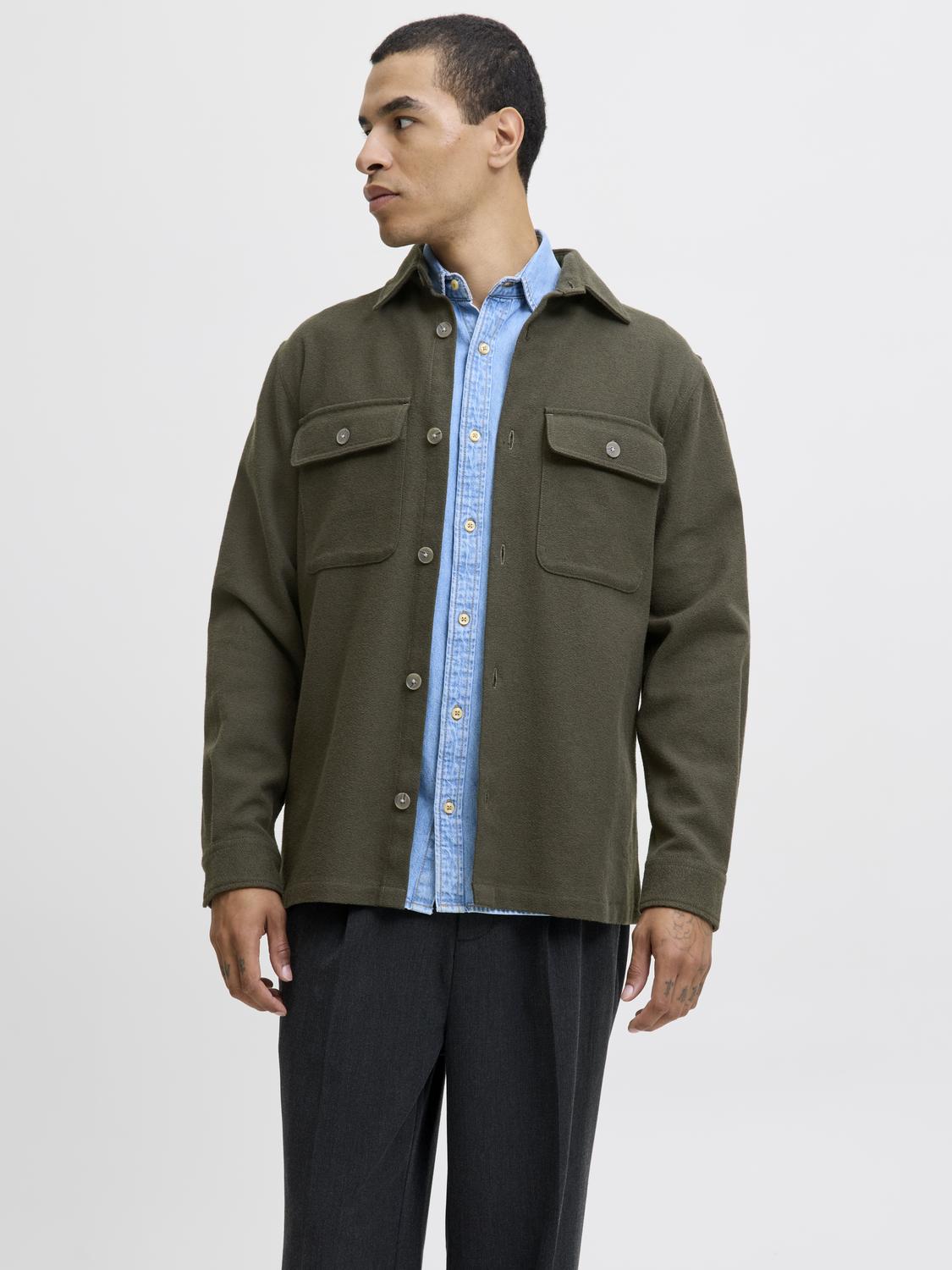 model_shot-front