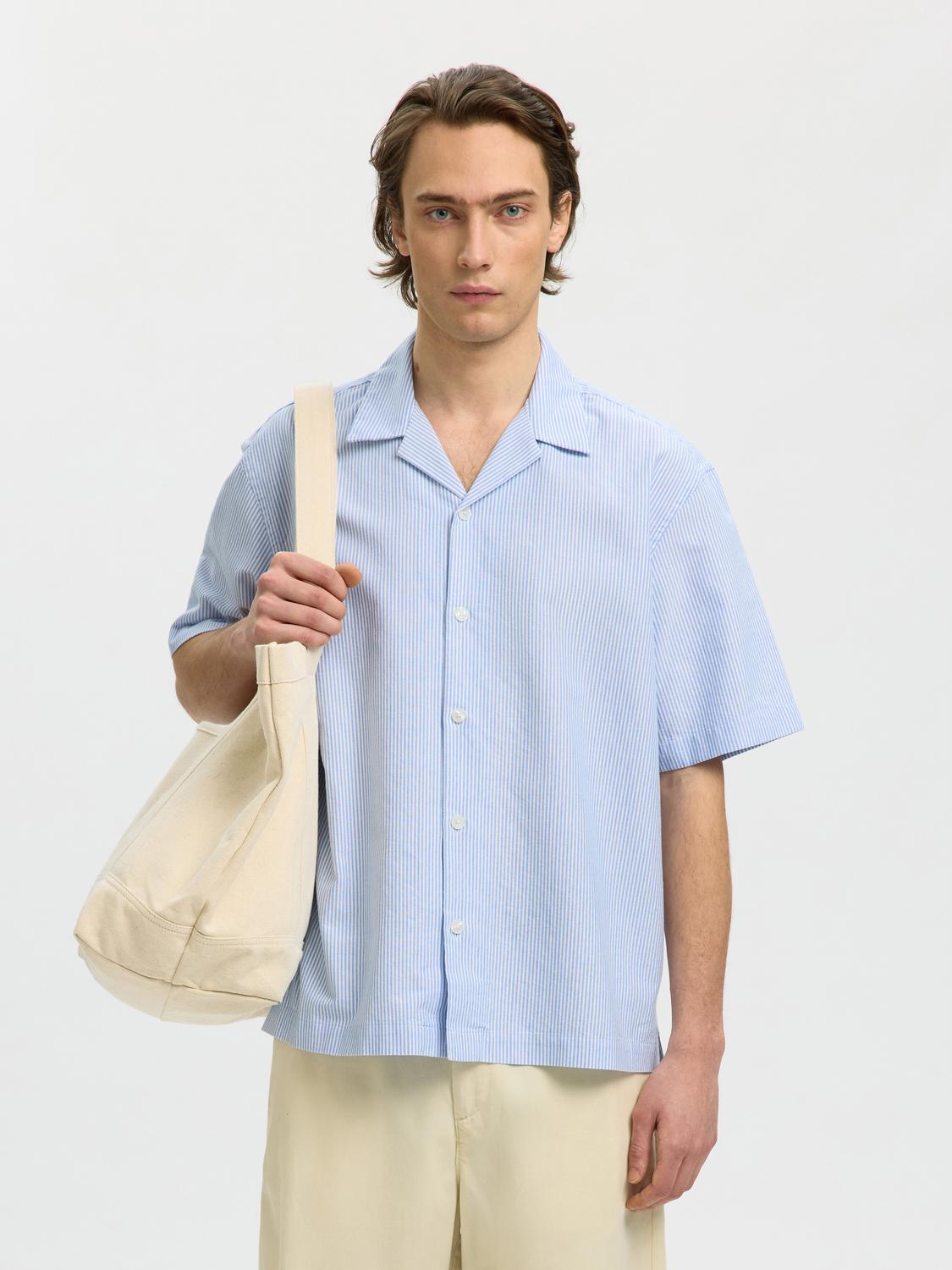model_shot-front