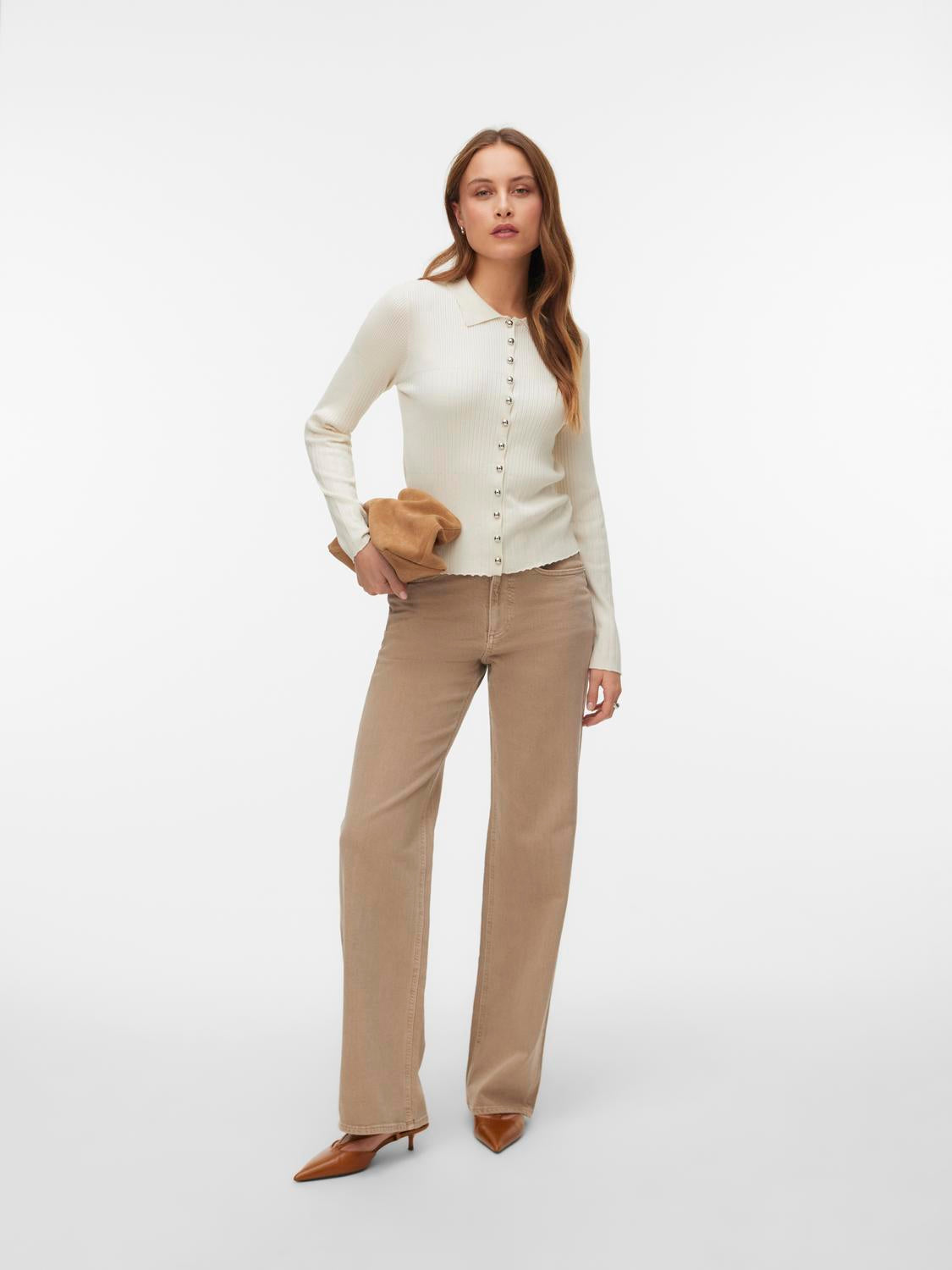 model_shot-front