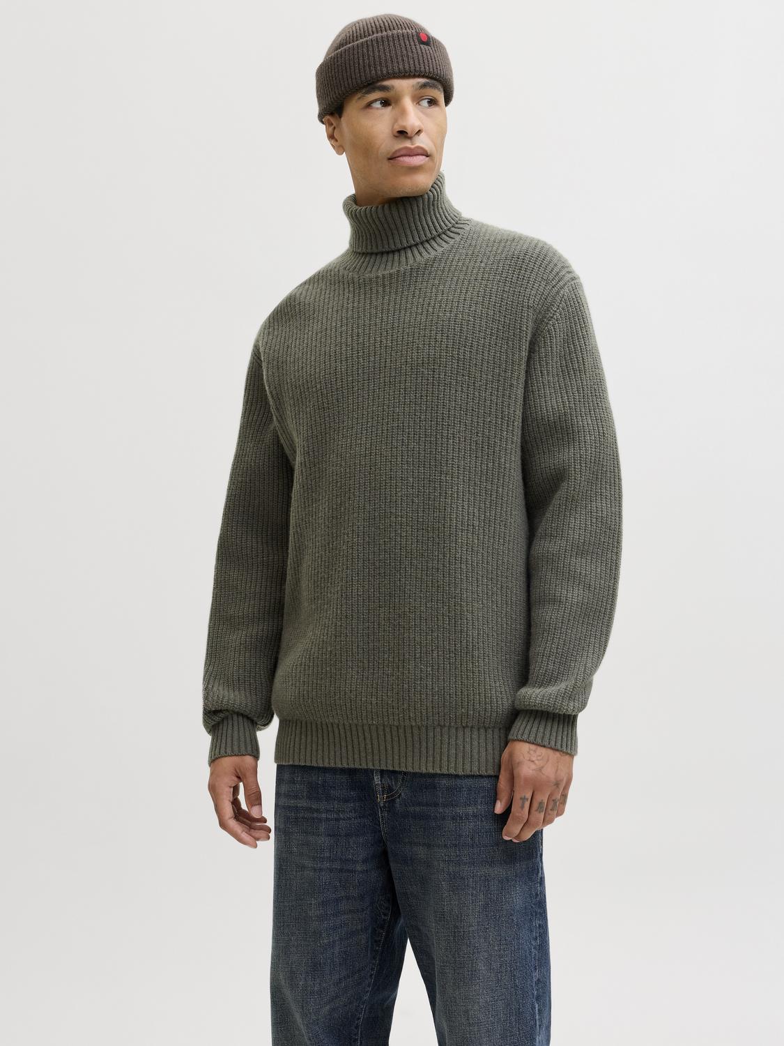 model_shot-front