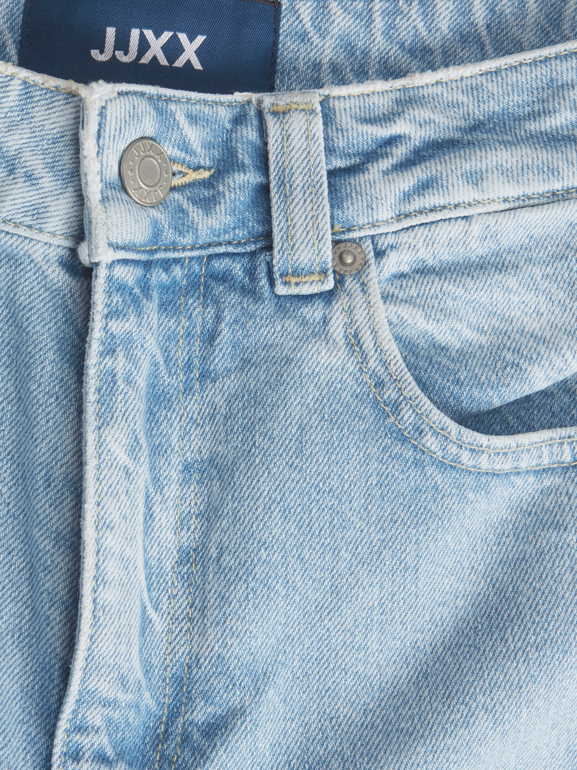 model_shot-detail