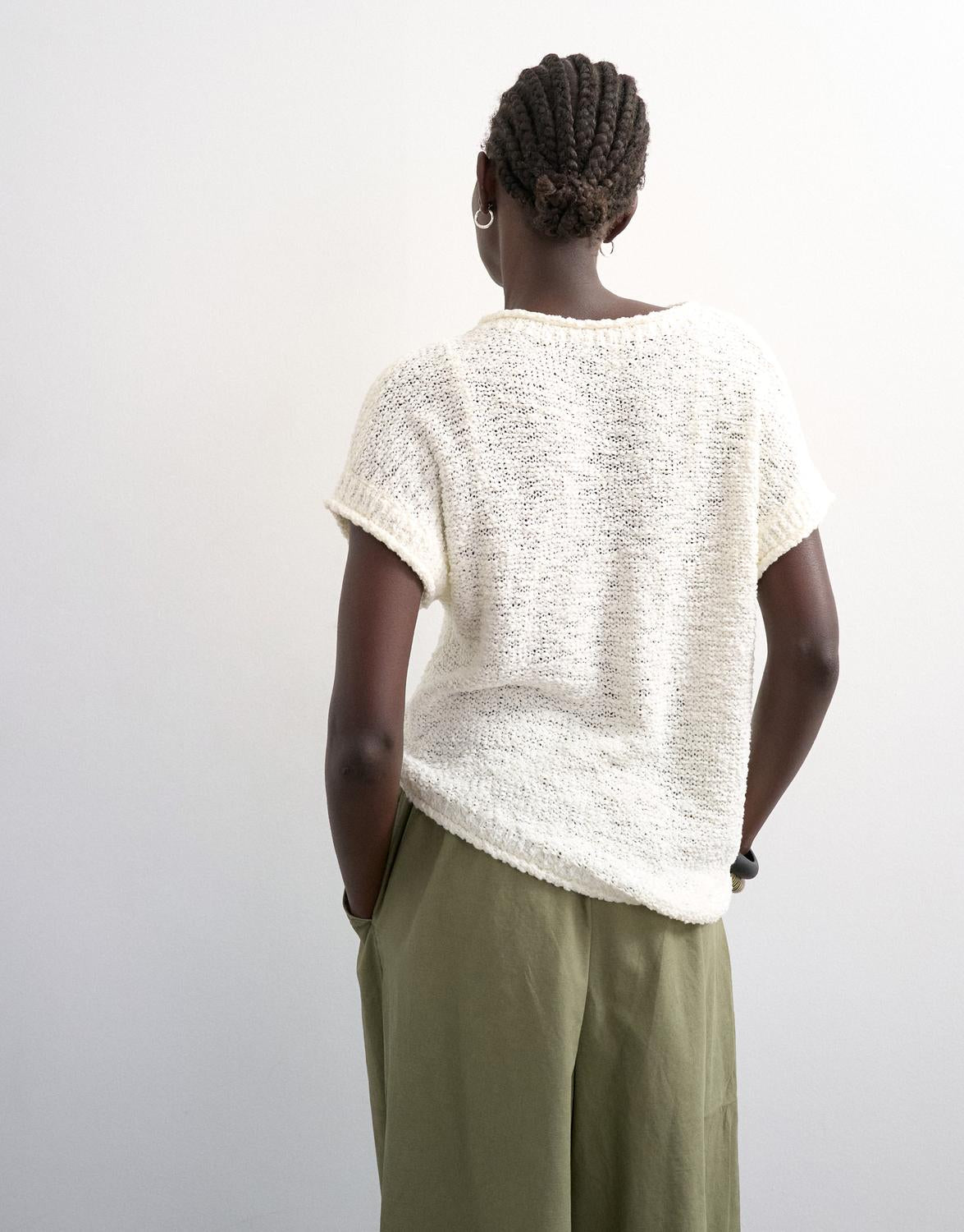 model_shot-back