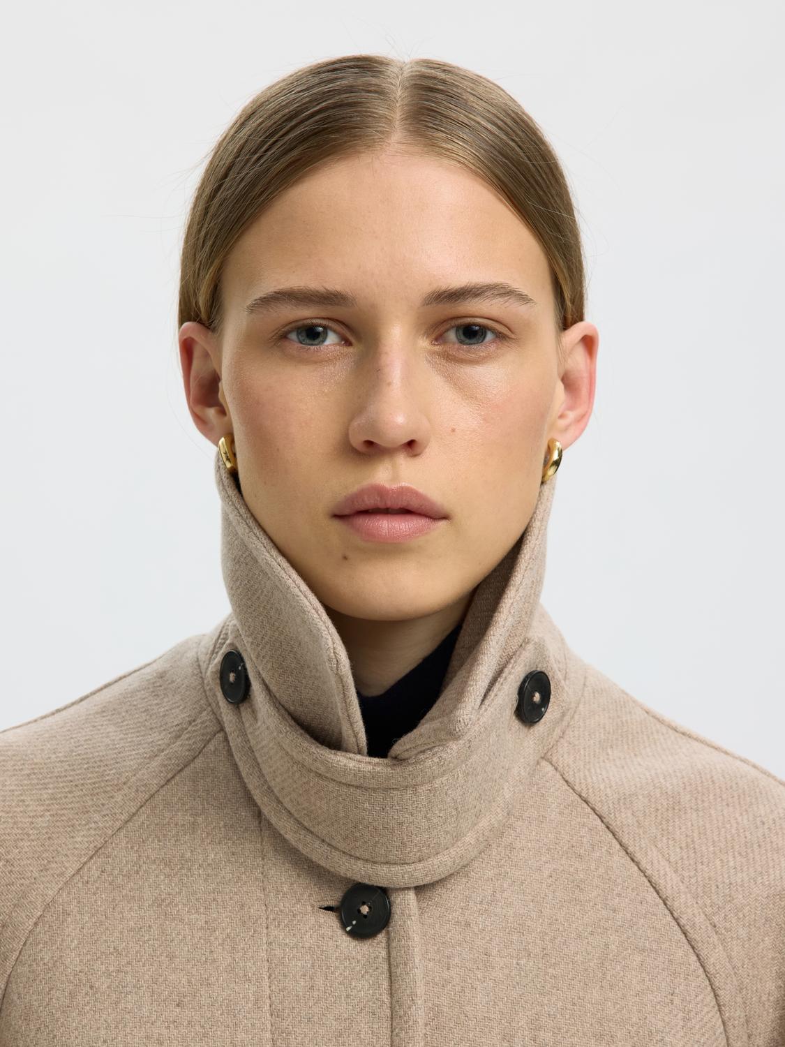 model_shot-detail