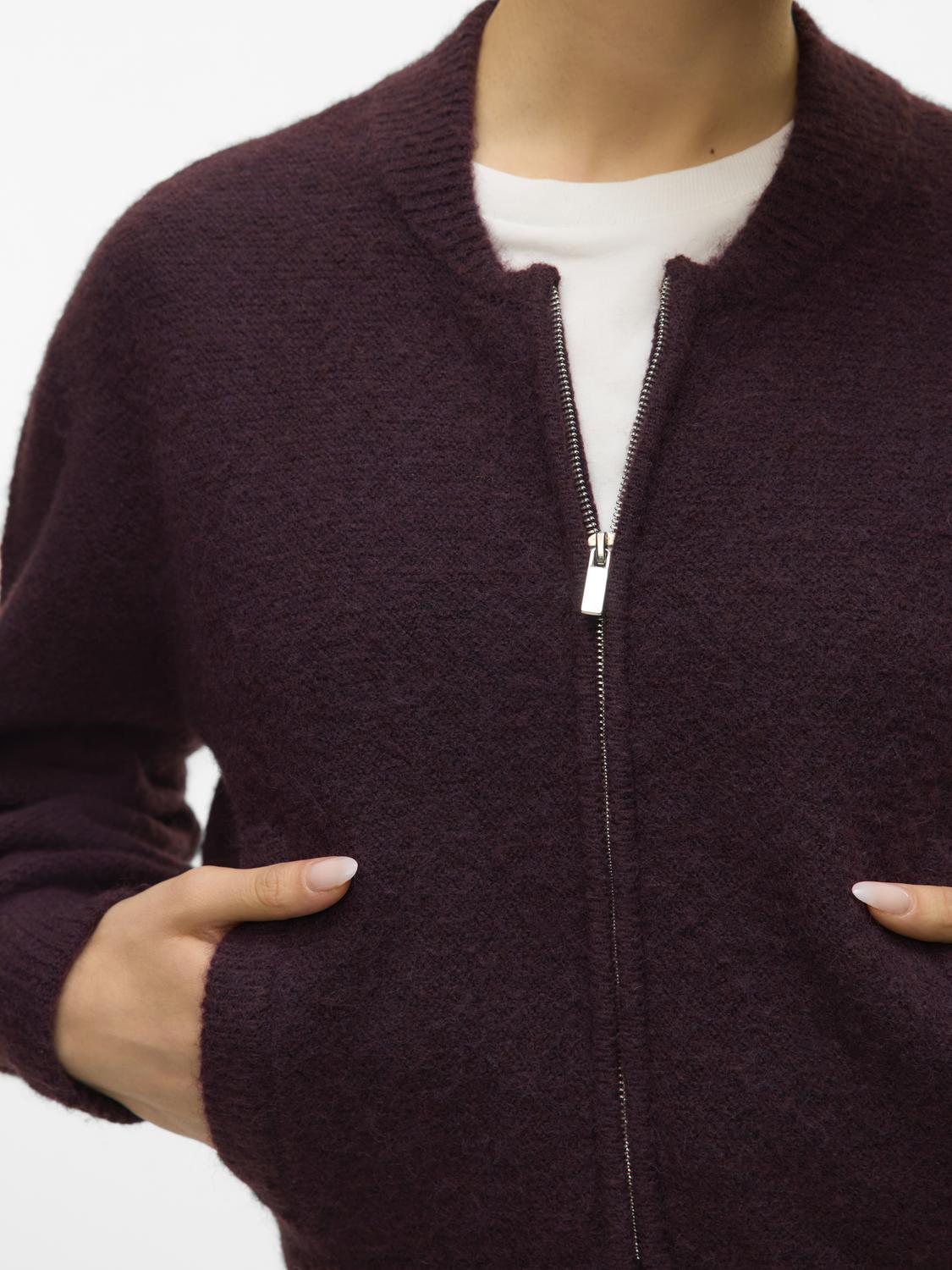model_shot-detail