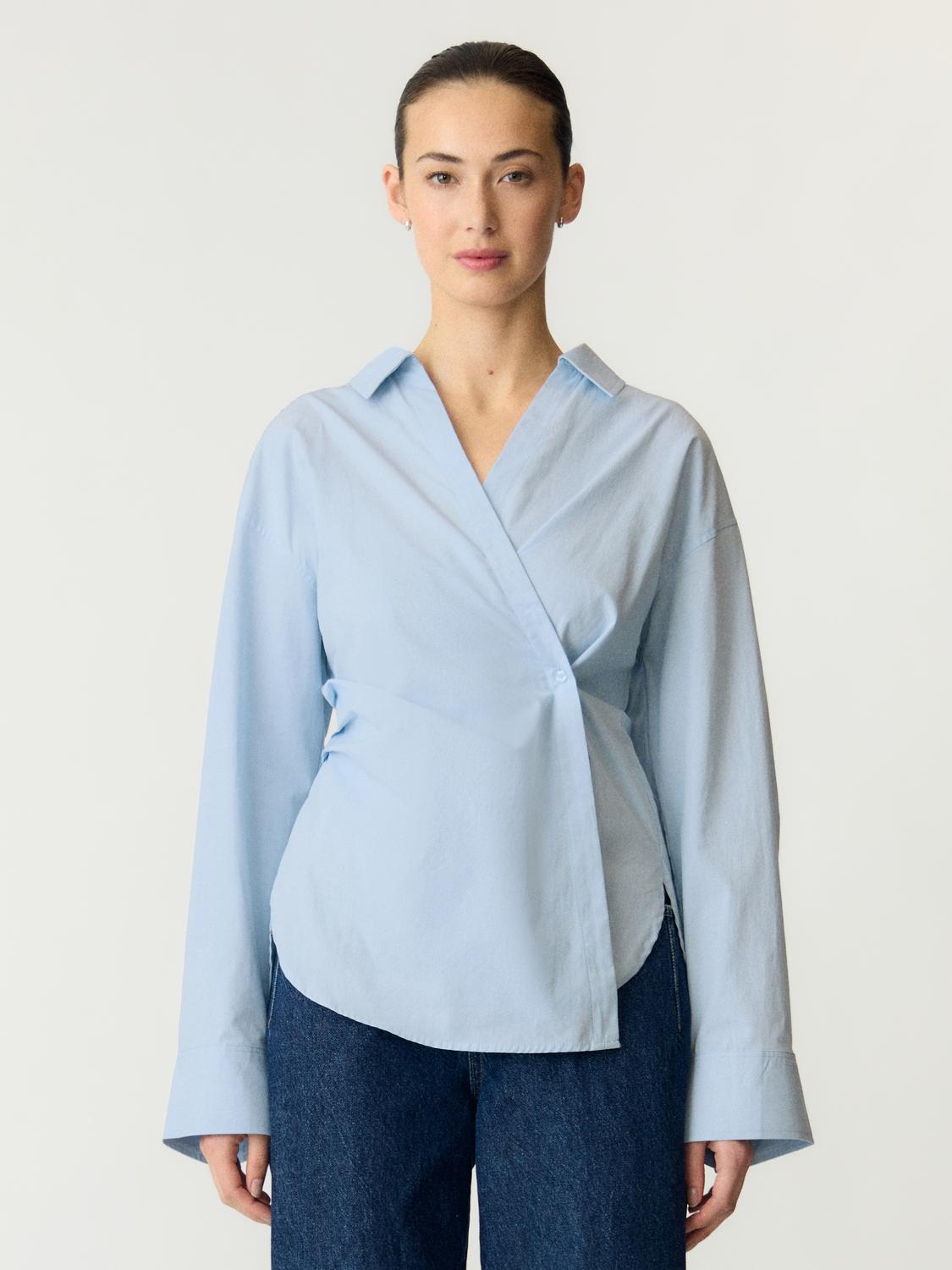 model_shot-front