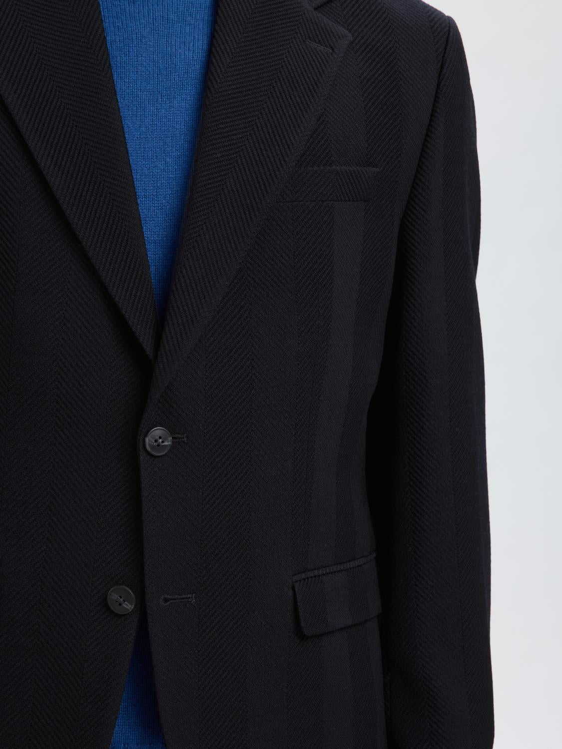 model_shot-detail
