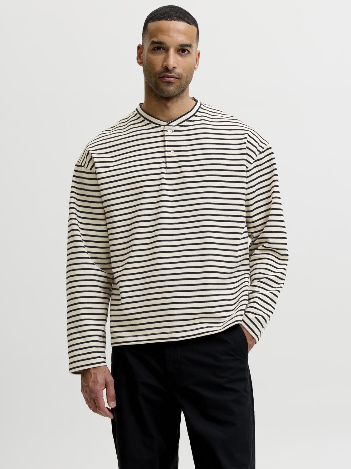 model_shot-front