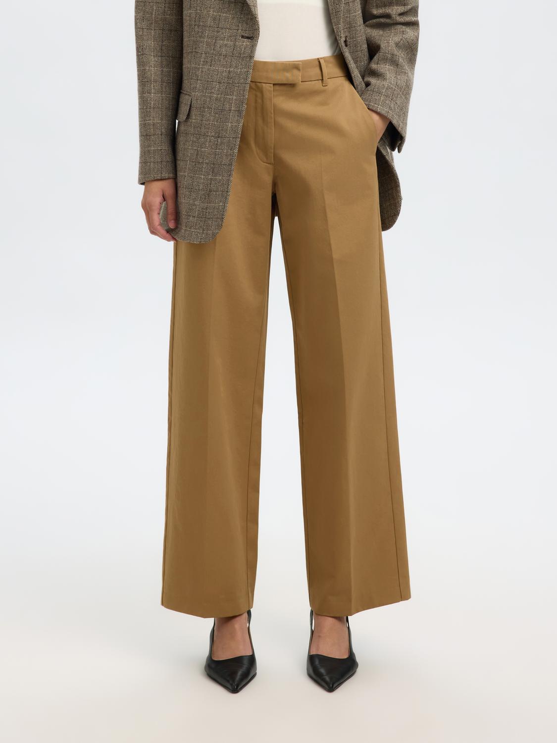 model_shot-front