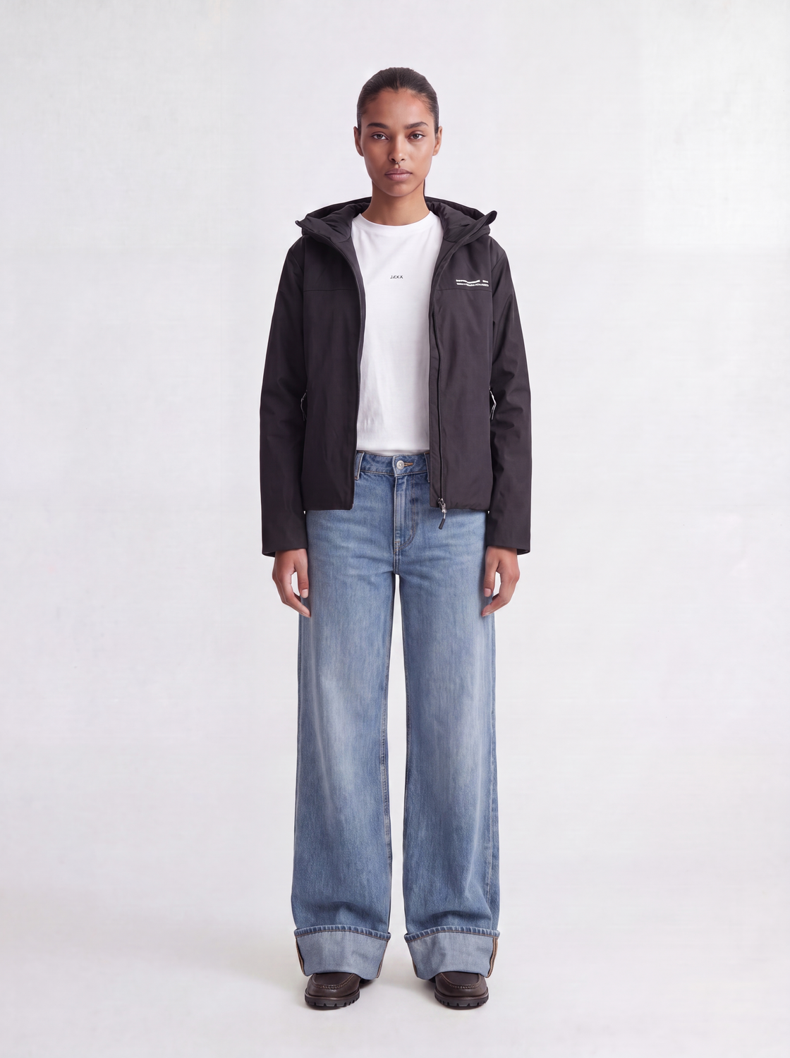 model_shot-front_full