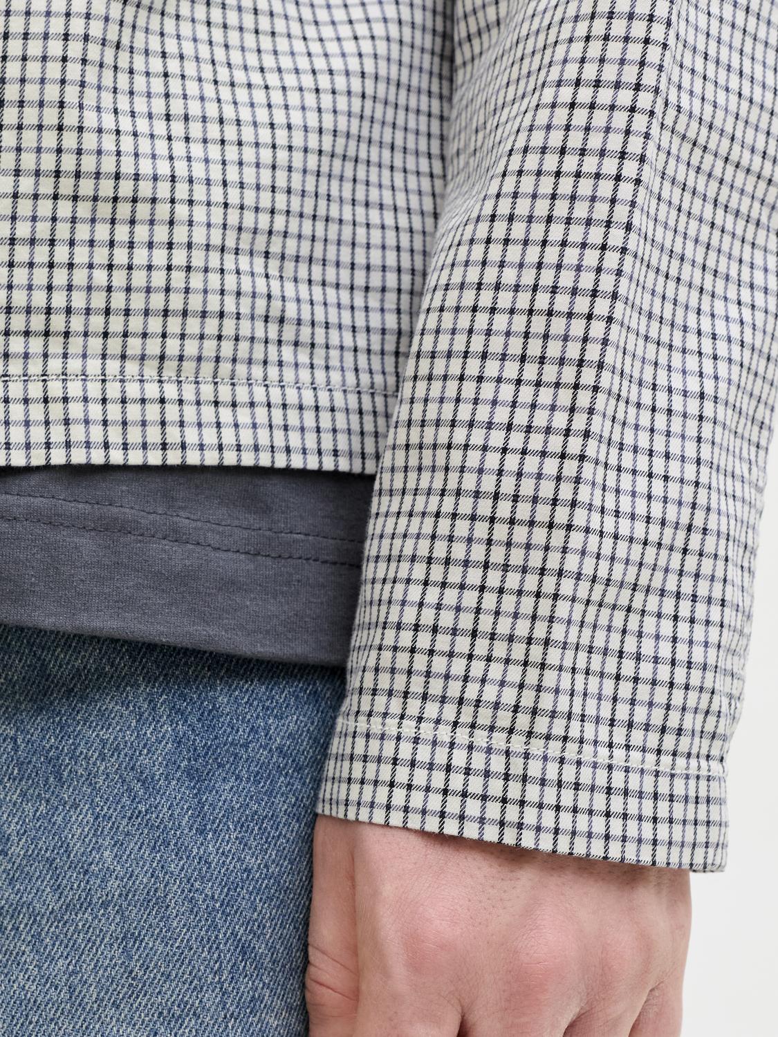 model_shot-detail
