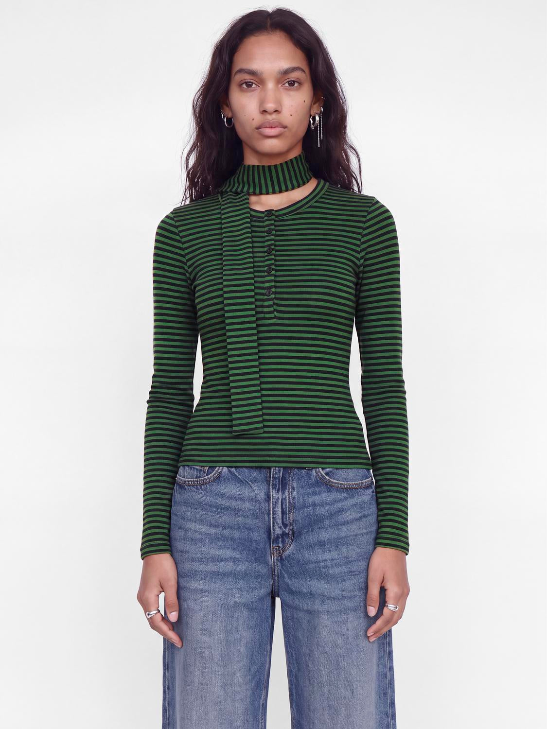 model_shot-front
