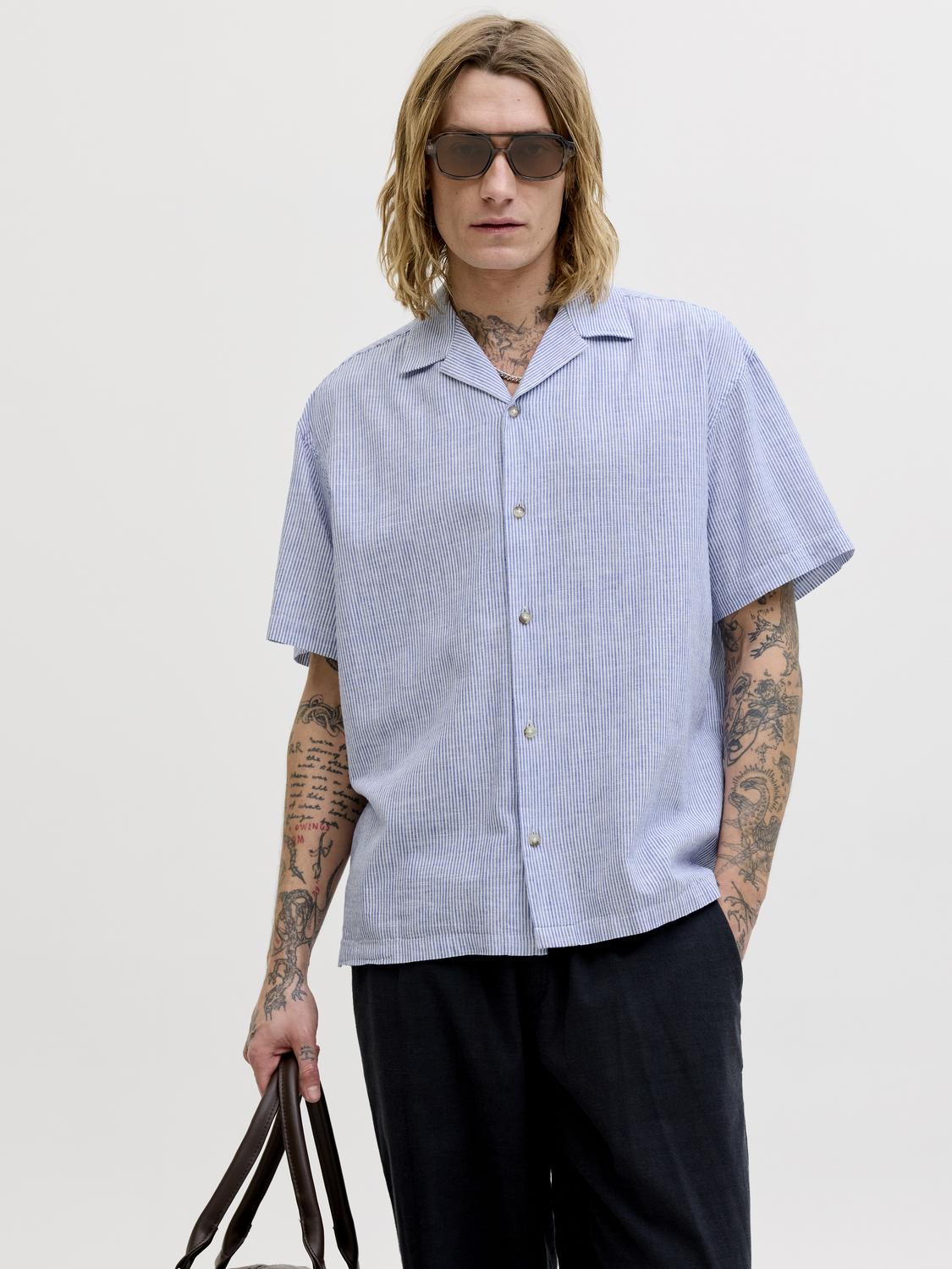 model_shot-front