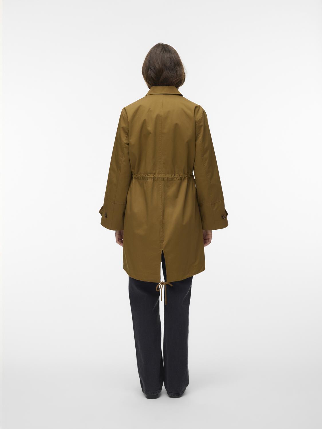 model_shot-back