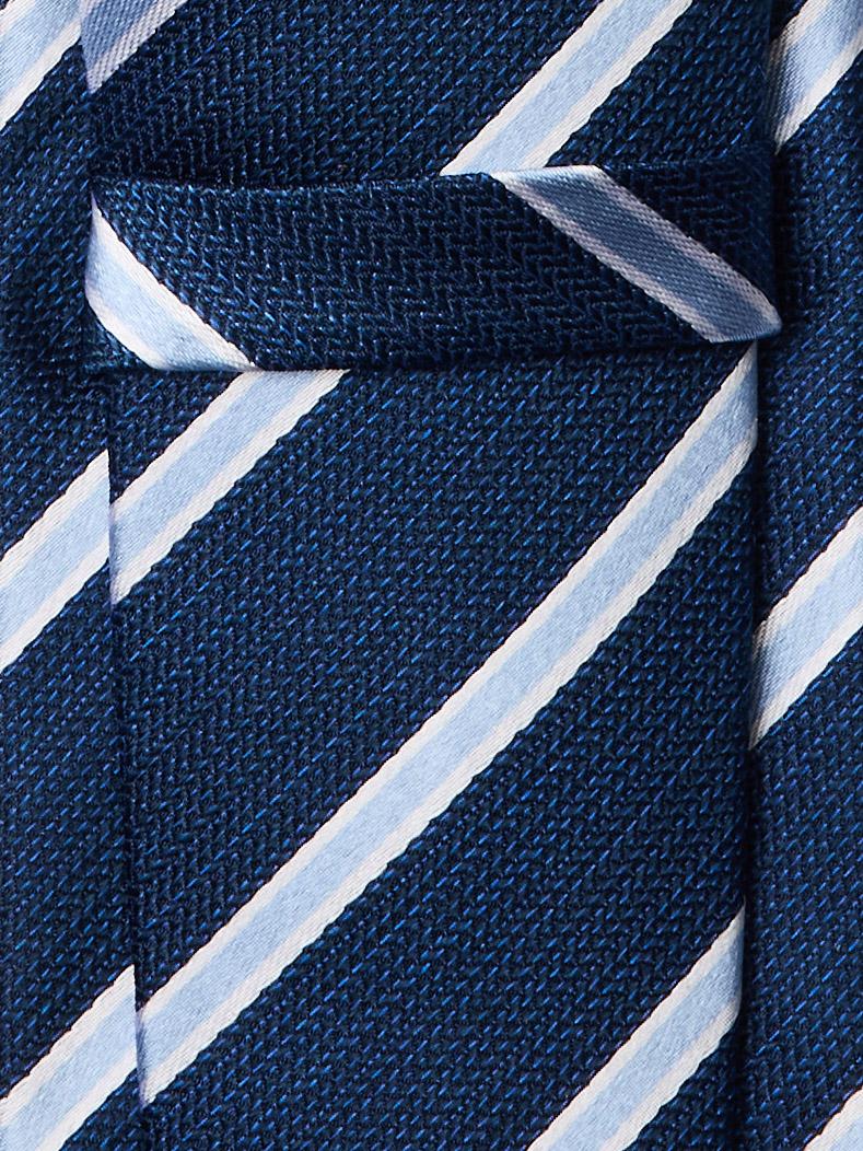 model_shot-detail