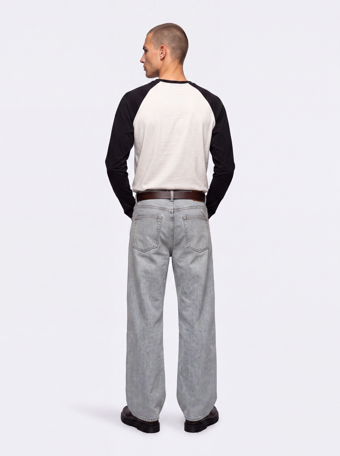 model_shot-back