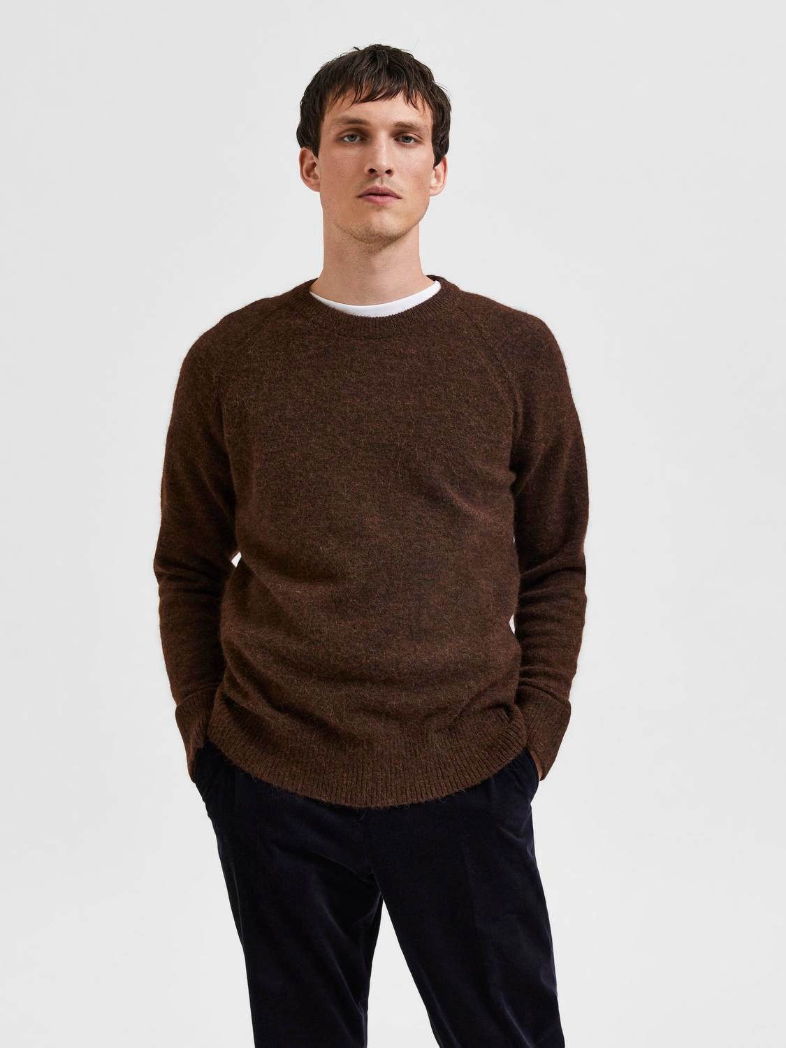 model_shot-front