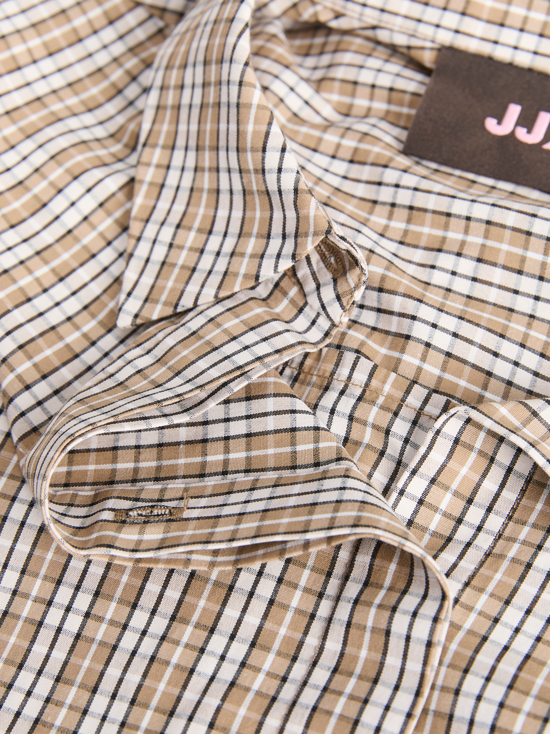 model_shot-detail